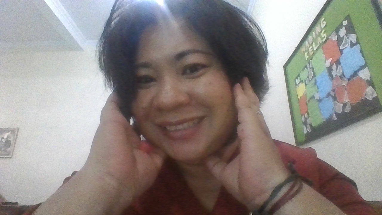 Theresia Yuniarsih, S.Pd